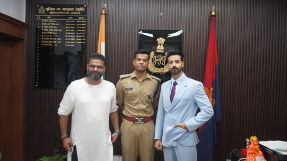 ZEE5 की क्राइम थ्रिलर “जनावर – द बीस्ट विदइन” का प्रचार करने के लिए भुवन अरोड़ा और निर्देशक शचिंद्र वत्स लखनऊ पहुँचे