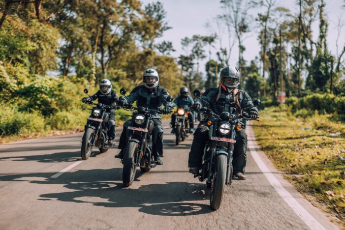 जावा येजदी अपनी प्रीमियम क्लासिक मोटरसाइकिलों को बना रही है लुभावनी