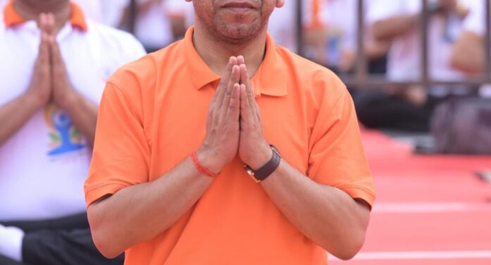 योग भारत की विरासत, स्वस्थ शरीर ही स्वस्थ राष्ट्र का आधार: सीएम योगी